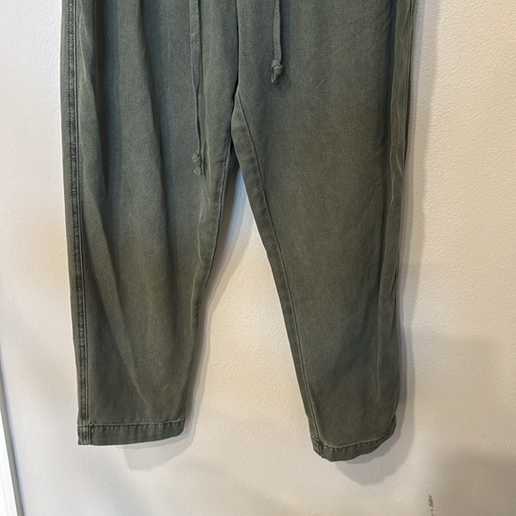 Free People Margate Pleated Trousers Pants Green Tapered Baggy Loose Size S - Picture 3 of 7